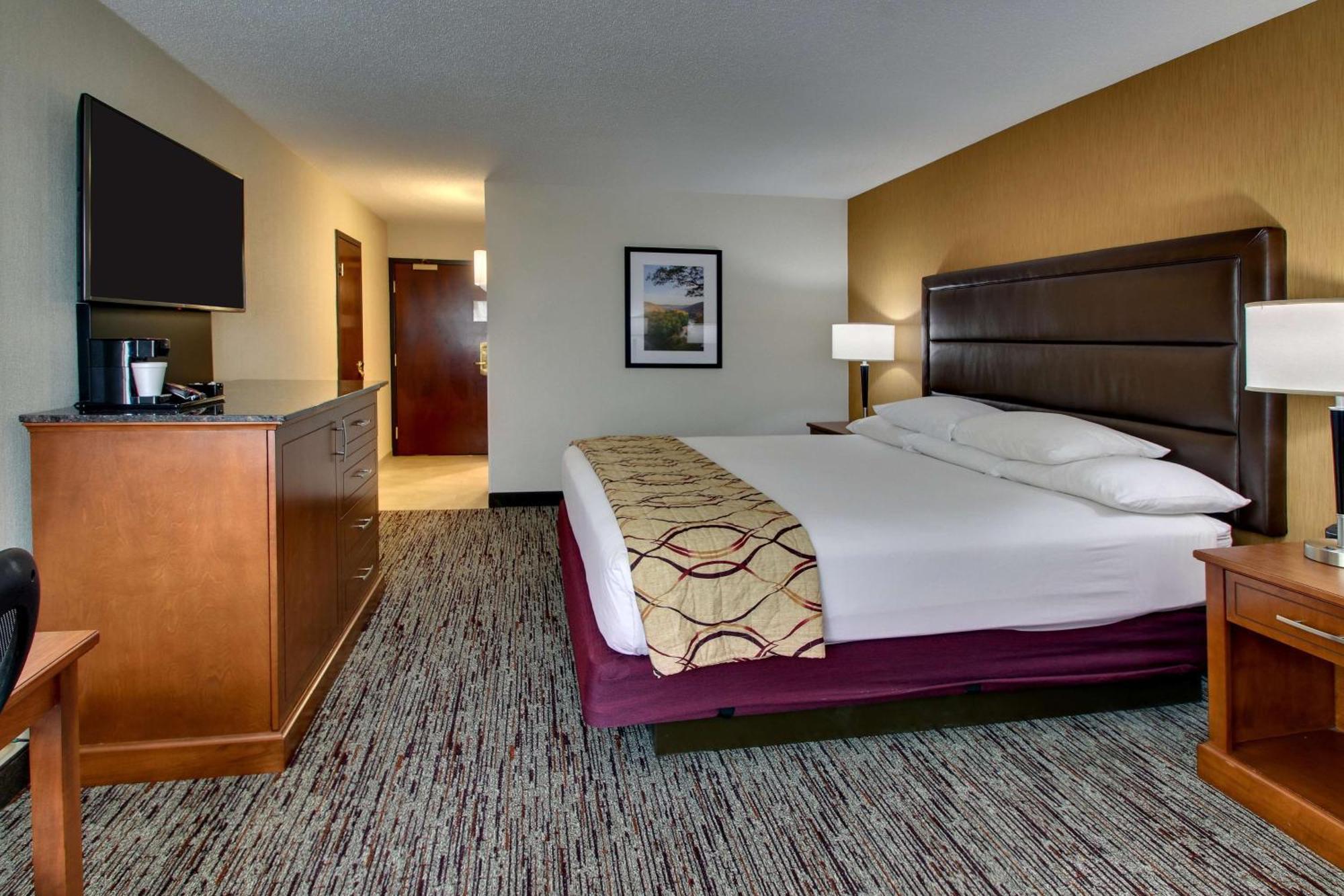 Drury Inn & Suites Μπόουλινγκ Γκριν Εξωτερικό φωτογραφία