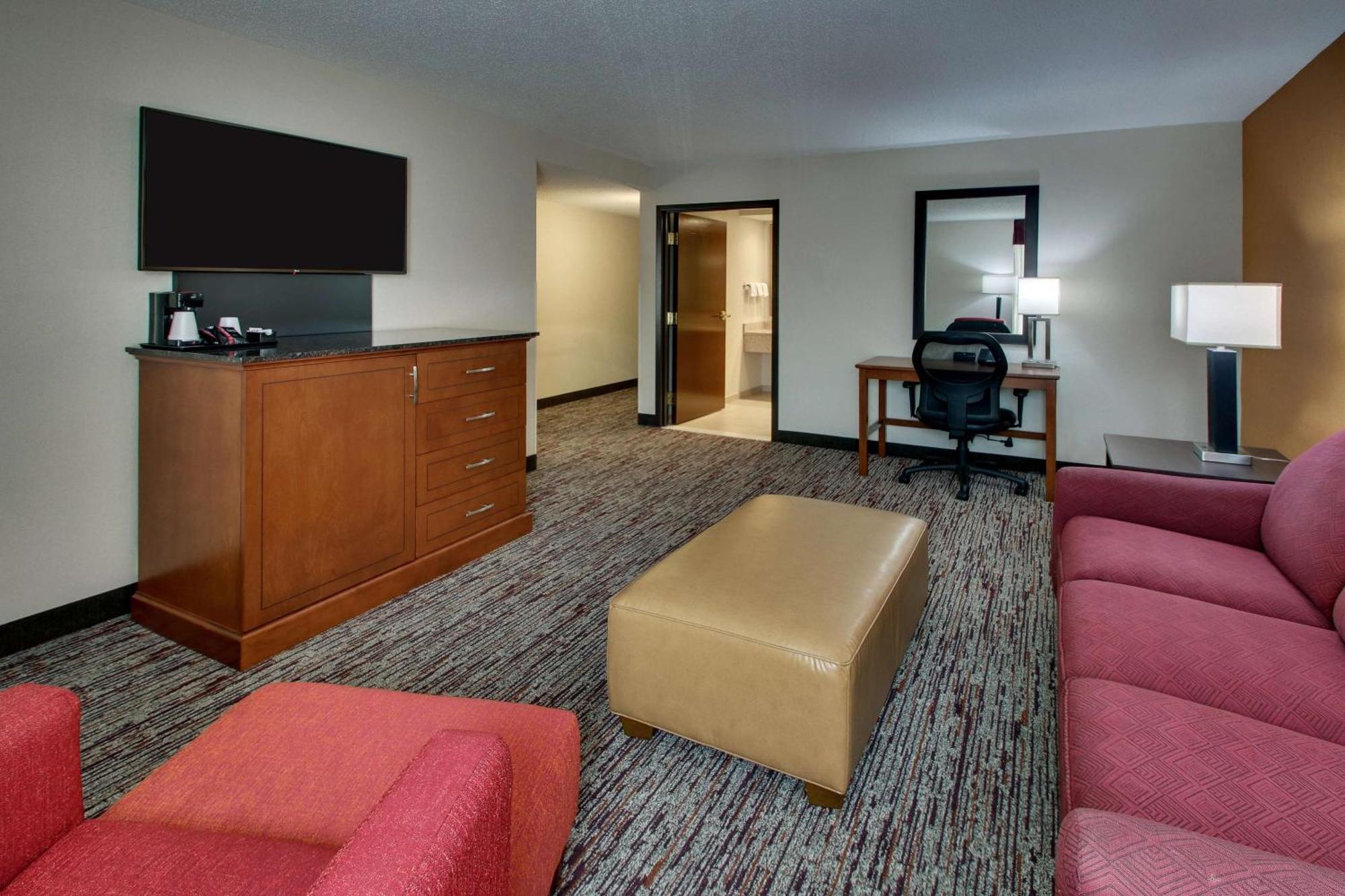 Drury Inn & Suites Μπόουλινγκ Γκριν Εξωτερικό φωτογραφία