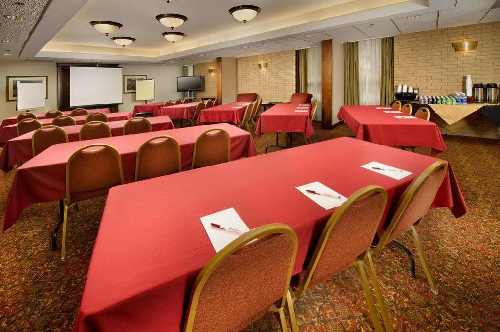 Drury Inn & Suites Μπόουλινγκ Γκριν Εξωτερικό φωτογραφία